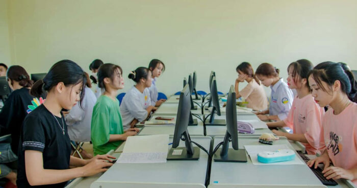 Codecraft CCPC und JavaScript-Plattform für Coding Education